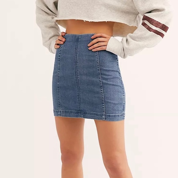 Free People Modern Femme Mini Skirt Jean Denim - Picture 2 of 8